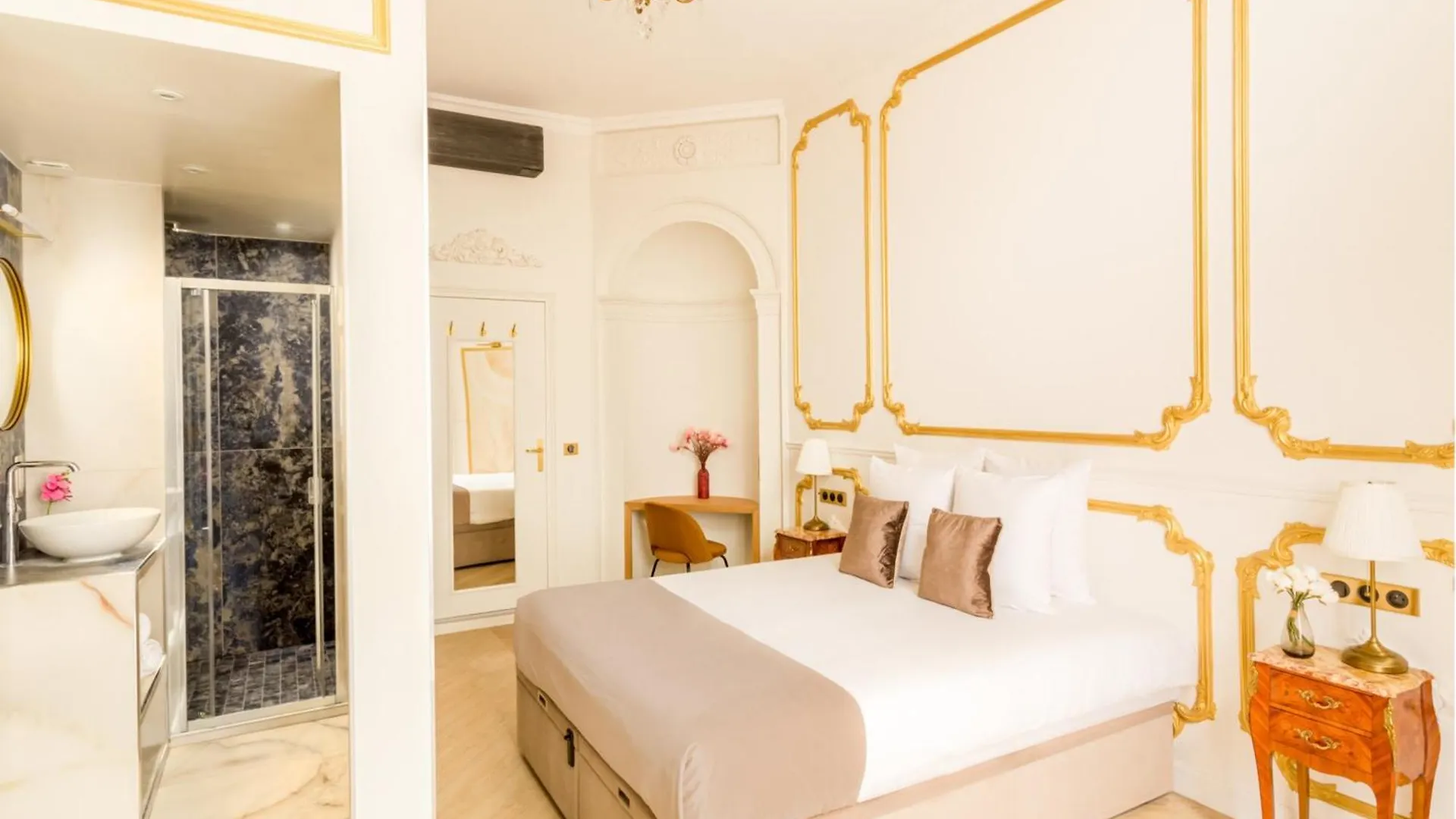 Apartment Merveil - Luxury Suite - Louvre - Therese Paris France