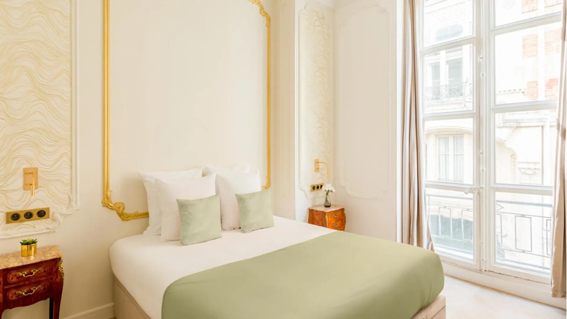 Merveil - Luxury Suite - Louvre - Therese Paris 0*,  France